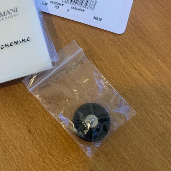 Armani Replacement Button - Picture 2 of 2
